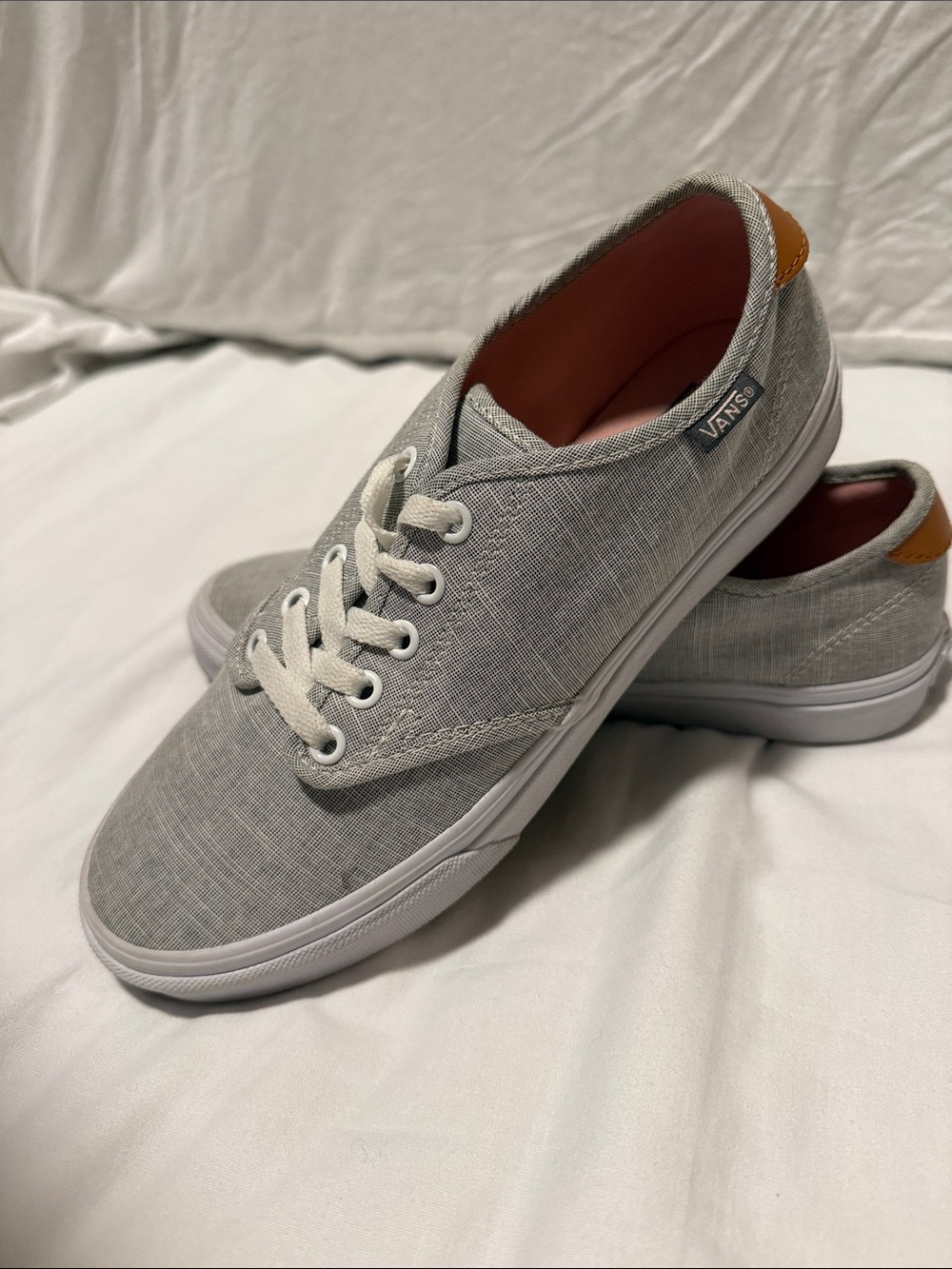 Vans Women’s Light Gray Canvas Low-Top Sneakers with Tan Heel Accent 8.5